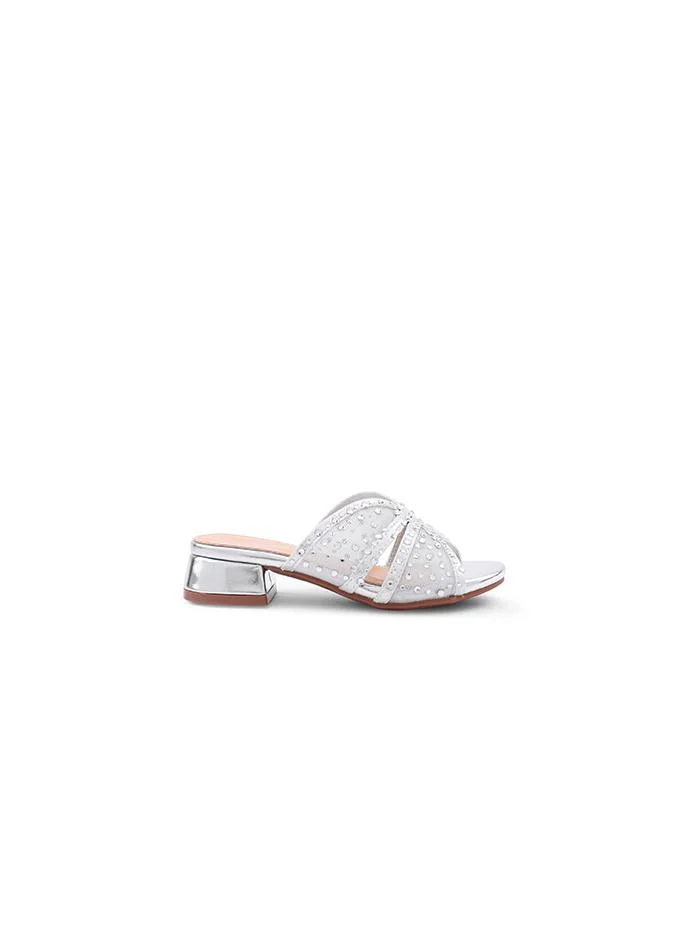 أيقون Shiny girls' sandal perfect for parties and special occasions.