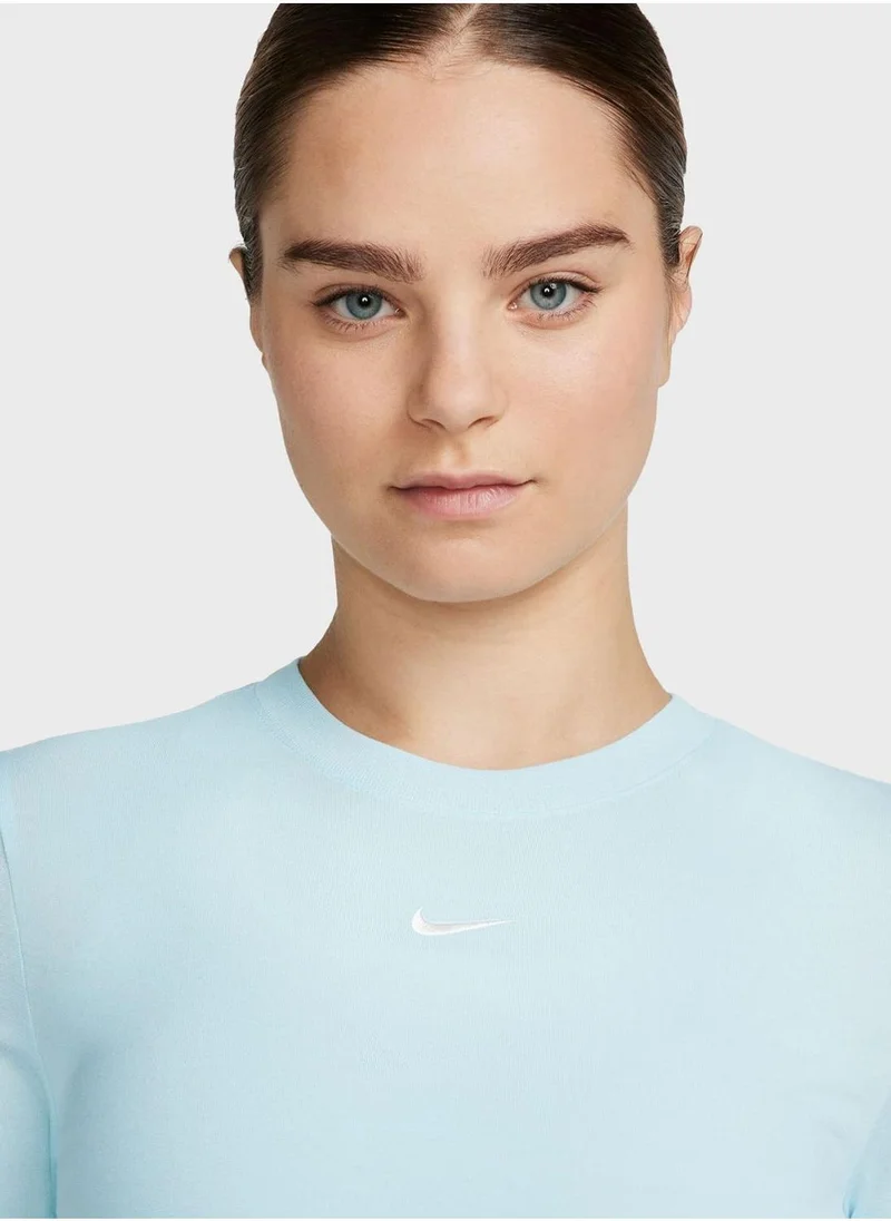 نايكي Nsw Essential Slim Cropped T-Shirt