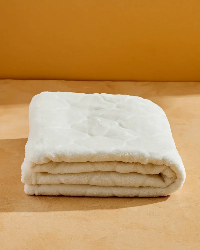 Redtag Baby Embossed Flannel Blanket with Headbands Set