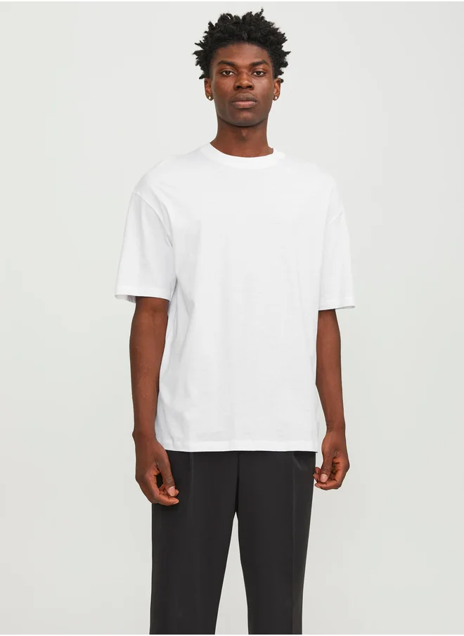JACK & JONES Solid Crew Neck Regular Fit T-Shirt