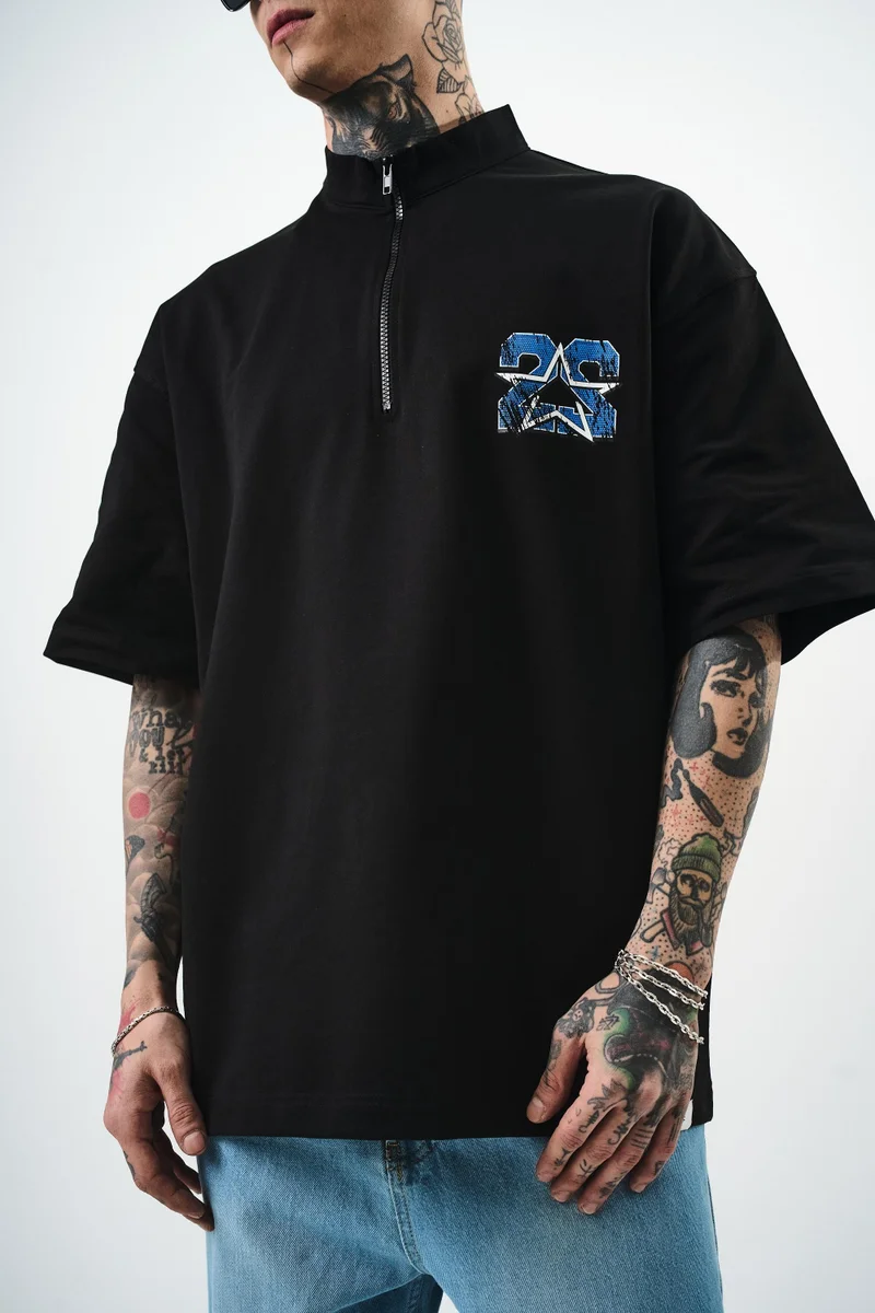 ريسباير تي شيرت رجالي مقاس كبير (Oversize) بطبعة "22" ونصف سحاب، أسود