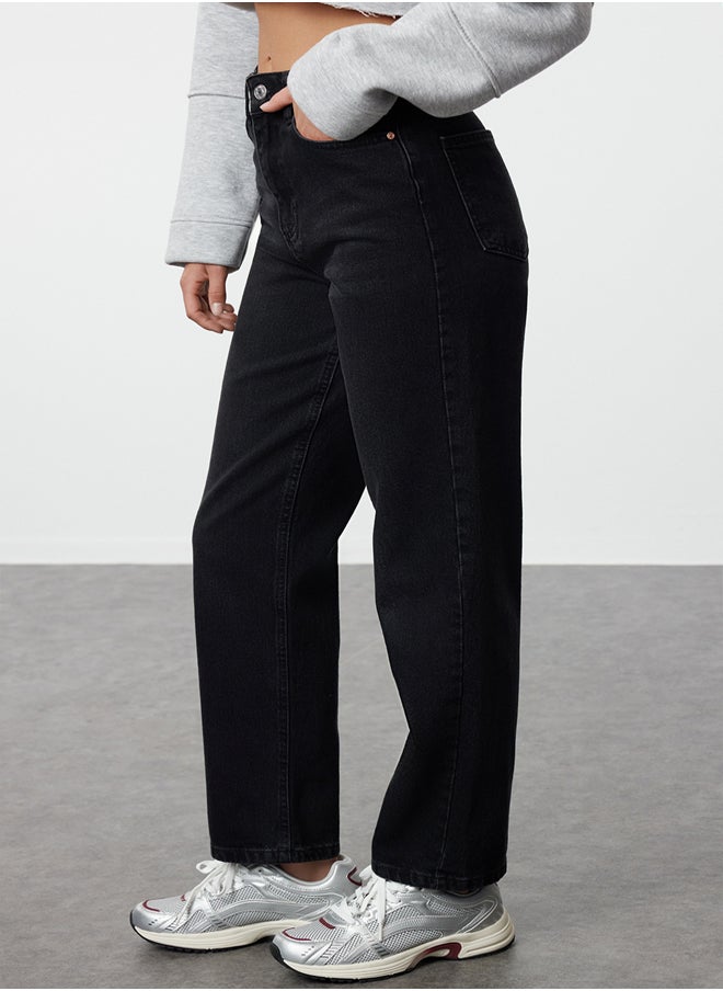 trendyol Black High Waist Straight Jeans TWOSS23JE00089  - Image 4