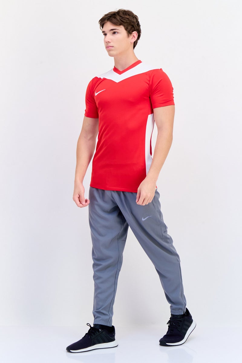 Nike تي شيرت تدريب قصير الأكمام للرجال بتصميم نحيف، أحمر - Image 3