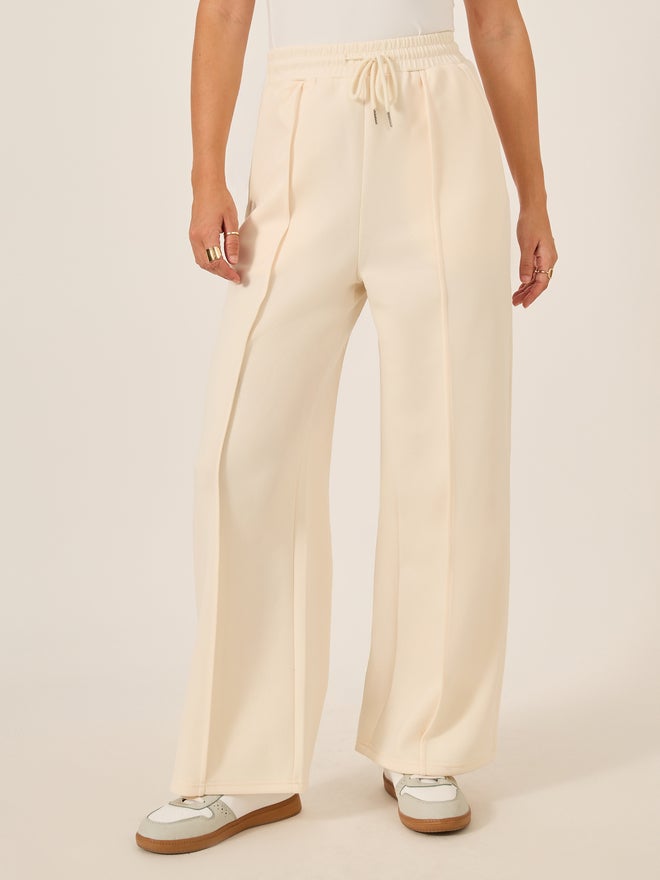 Styli Styli Solid Pintuck Detail Scuba Joggers with Elasticated Waistband - Image 2