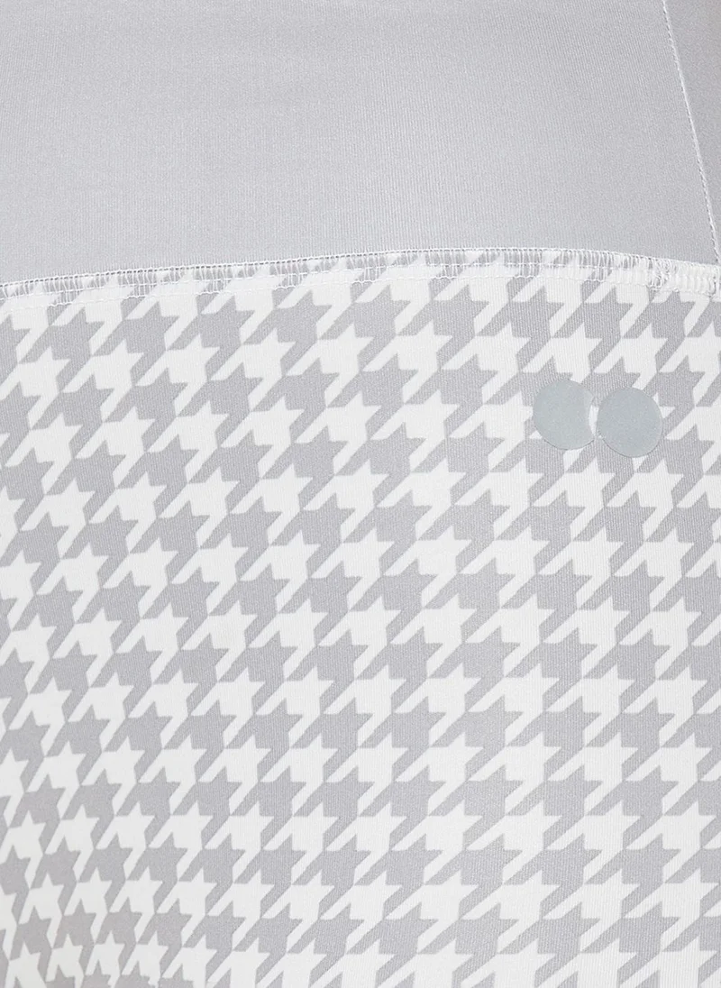 Clovia Grey Clovia Snug Fit High-Rise Houndstooth Print Active Tights in Grey for Women | Best Price UAE