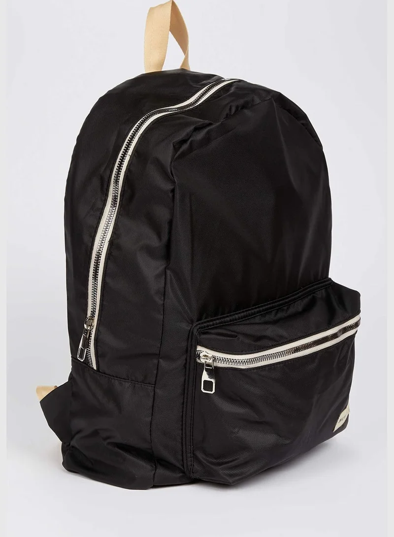 DeFacto Basic Zippered Backpack