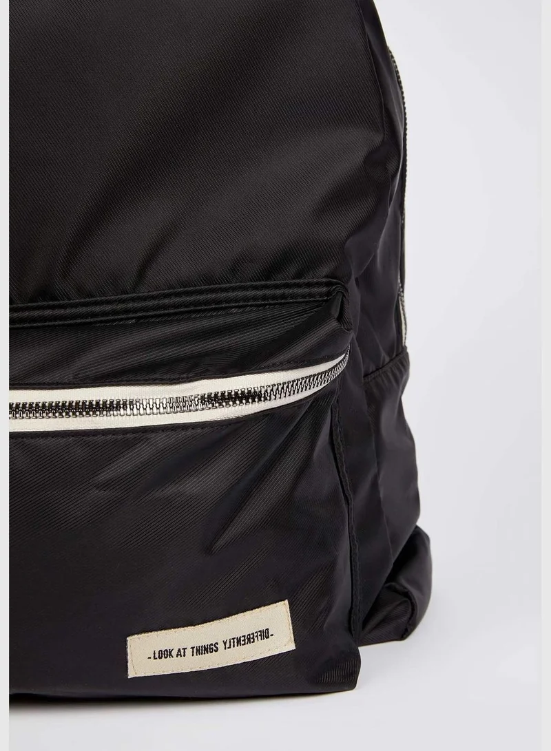 DeFacto Basic Zippered Backpack