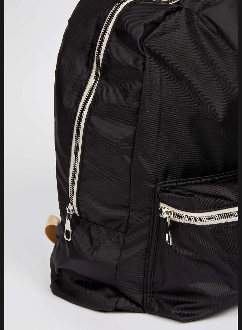DeFacto Basic Zippered Backpack