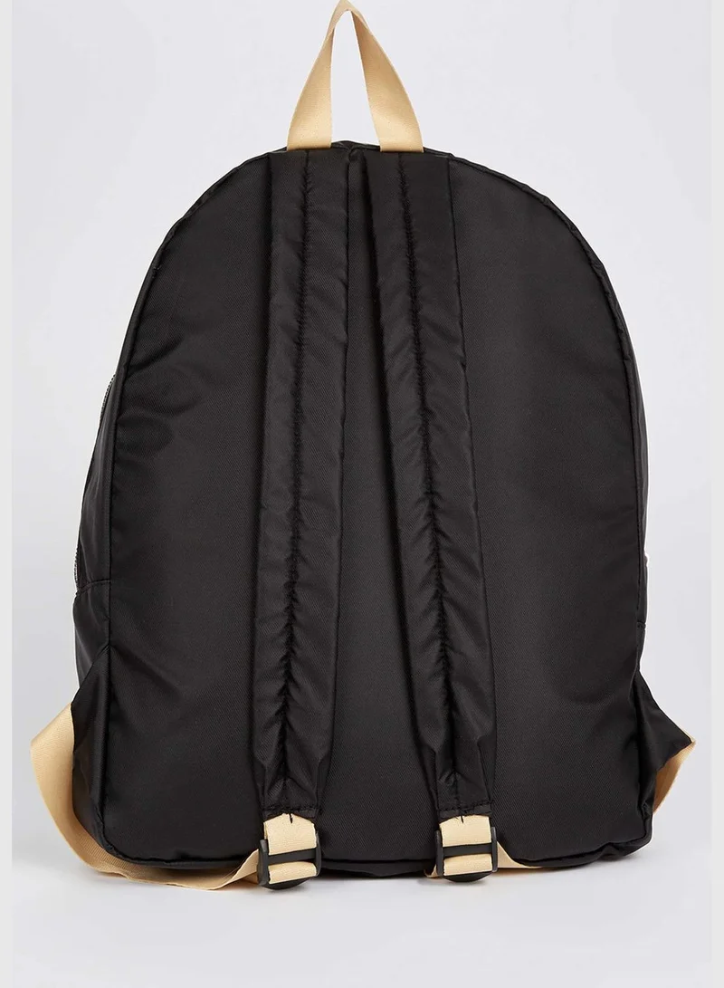 DeFacto Basic Zippered Backpack