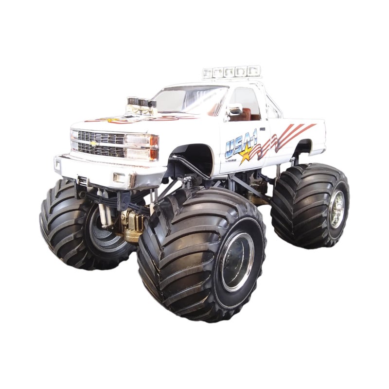 AMT USA1 Chevy Silverado Monster Truck 125 Scale Model Kit - Image 2