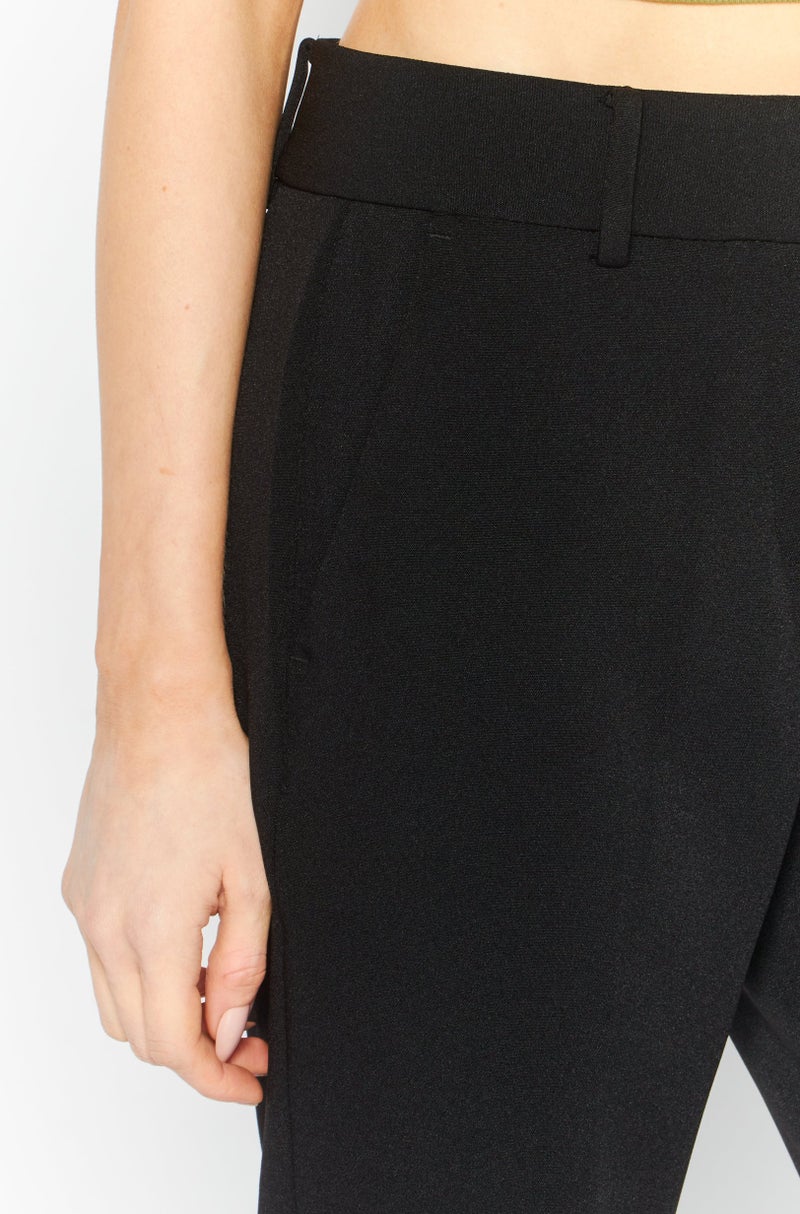 Michael Kors Women Solid Stretchable Skinny Leg Pants, Black  - Image 3