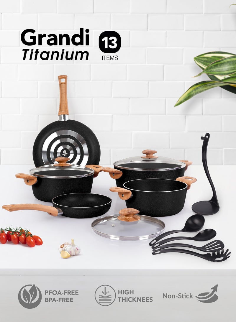 جراندي طقم قدور ومقالي تيتانيوم 13 قطعة مطلية بالجرانيت بأسطح مانعة للالتصاق ومقابض باكاليت  وأغطية من الزجاج - لون أسود - Image 1