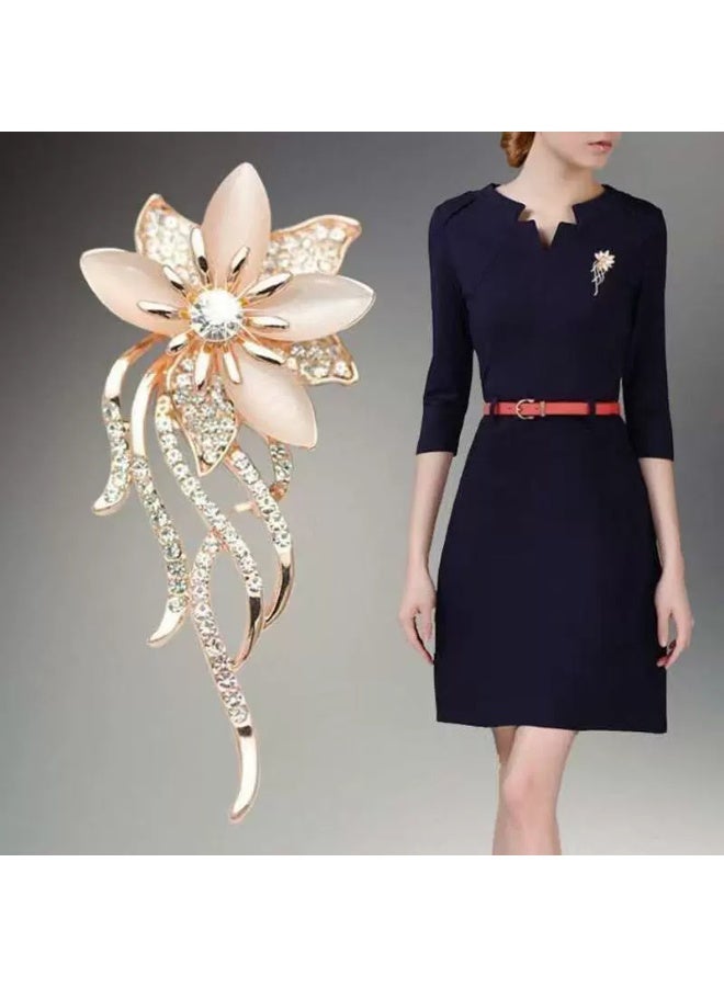 Goolsky Brooches for women, 1pc Rhinestone brooch pin, Elegant Gold Crystal Floral Wedding Bouquet Brooch - Image 1