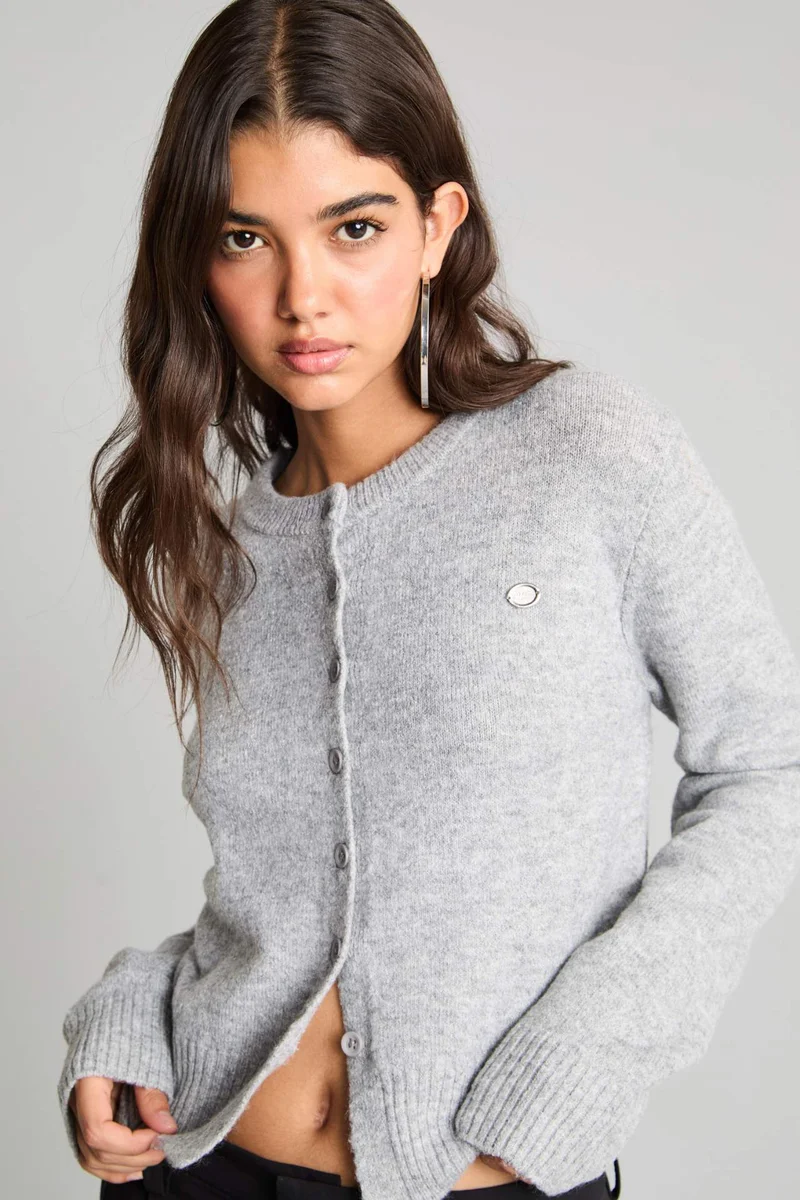 ديفاكتو Slim Fit Crew Neck Cardigan