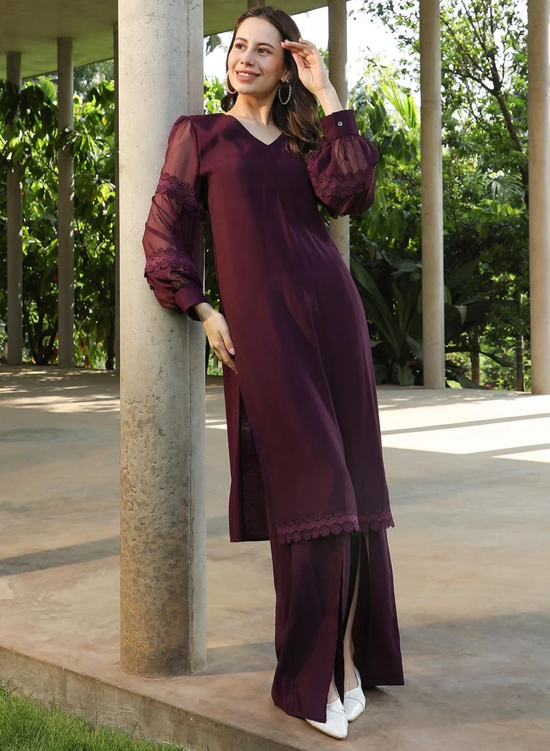  قصة Women's Grape Purple Solid Flared Kurta Set