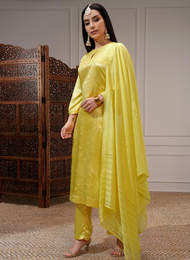 فيشود طقم كورتا مطرز أصفر نسائي - Image 4