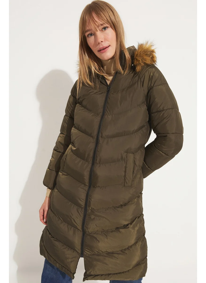 جون Women's Coat