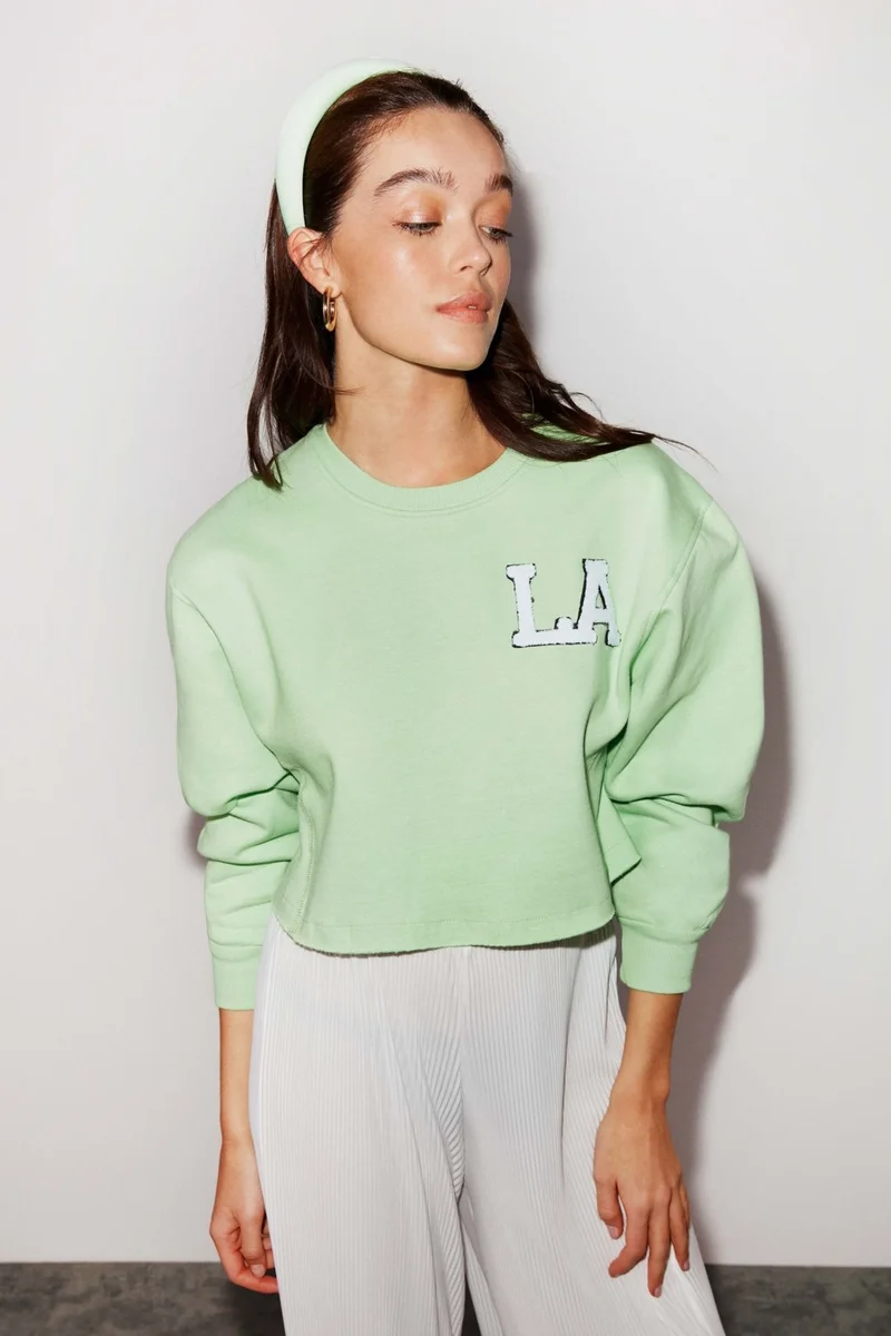 جريميلانج Clara Women's Lightly Flowing Lace Collar Strappy Plus Size Green Sweatshirt