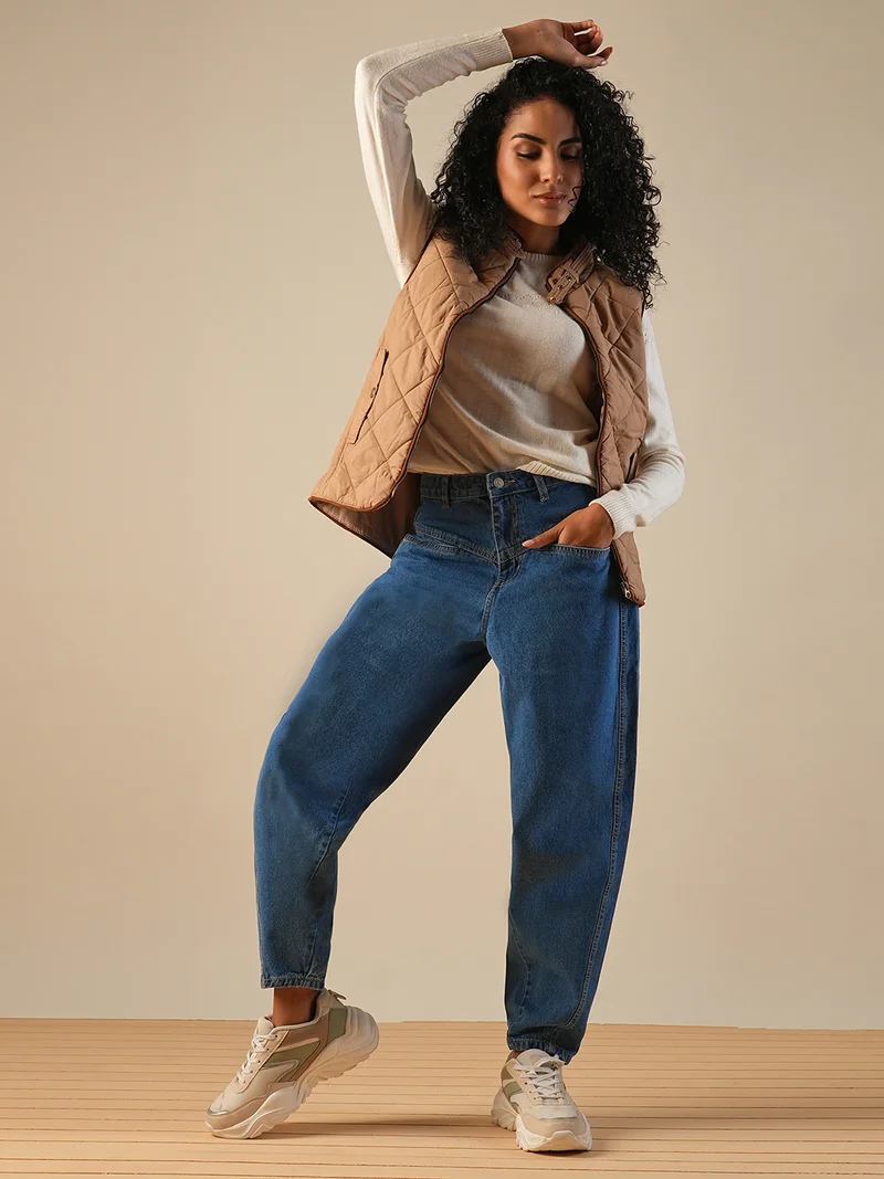 globus Women Med Wash Light Fade & Shade Clean Look Mid-Rise Barrel Fit Jeans