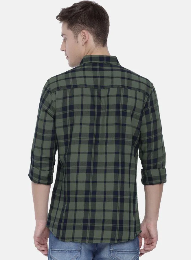 The Indian Garage Co Men Slim Fit Checkered Full Sleeves Spread Collar Casual Shirt