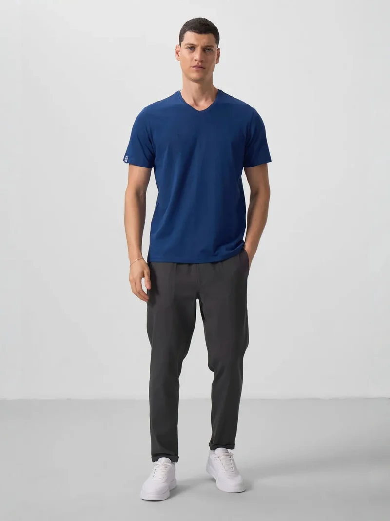 تومي لايف TOMMY Men's V-Neck Short Sleeve T-Shirt