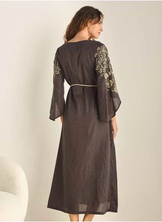 FAV Paisley Print V-neck Night Gown with Tie-Up Belt