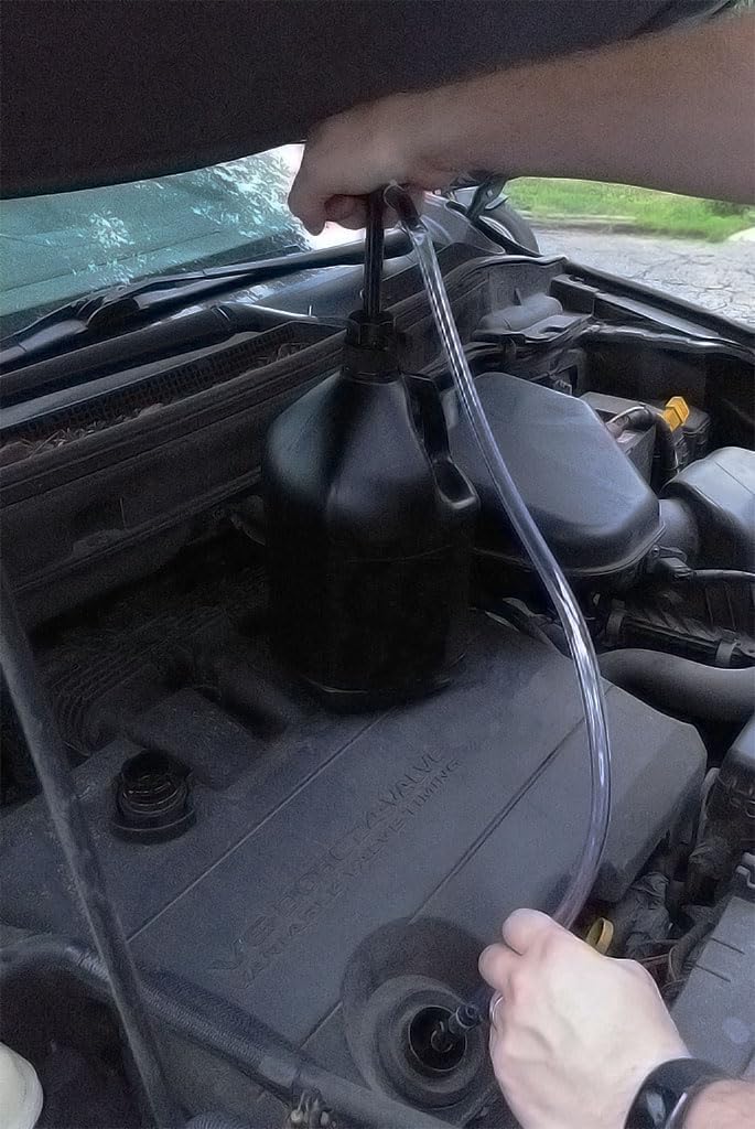 CUSTOM ACCESSORIES Pennzoil 36671 Fluid Transfer Pump for Gallon Containers - Image 4