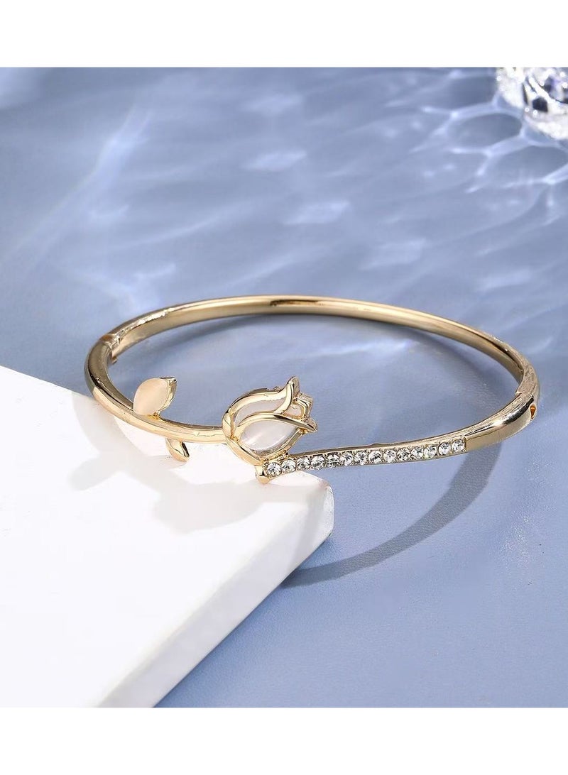 Goolsky Stylish And Elegant Bracelet with a Minimalist Flower Bud Design, Featuring Sparkling Synthetic Zirconia, Perfect As a Gift for Valentine'S Day, Anniversaries, Or Birthdays for Your Loved One. - Image 2
