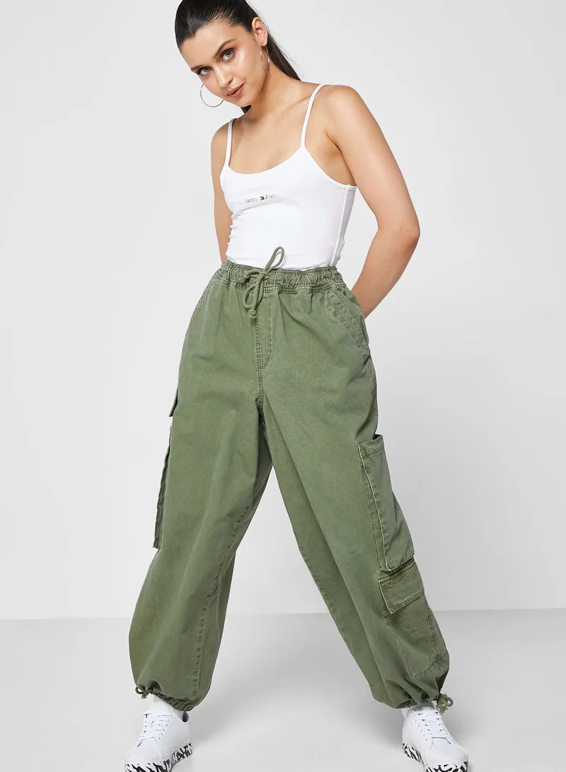 TOMMY JEANS Strappy Logo Crop Tank Top