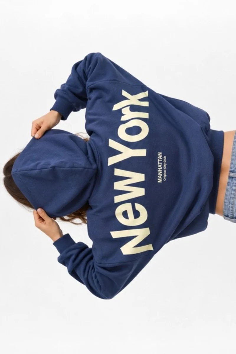 هيكاب Oversized Graphic Print Sweatshirt