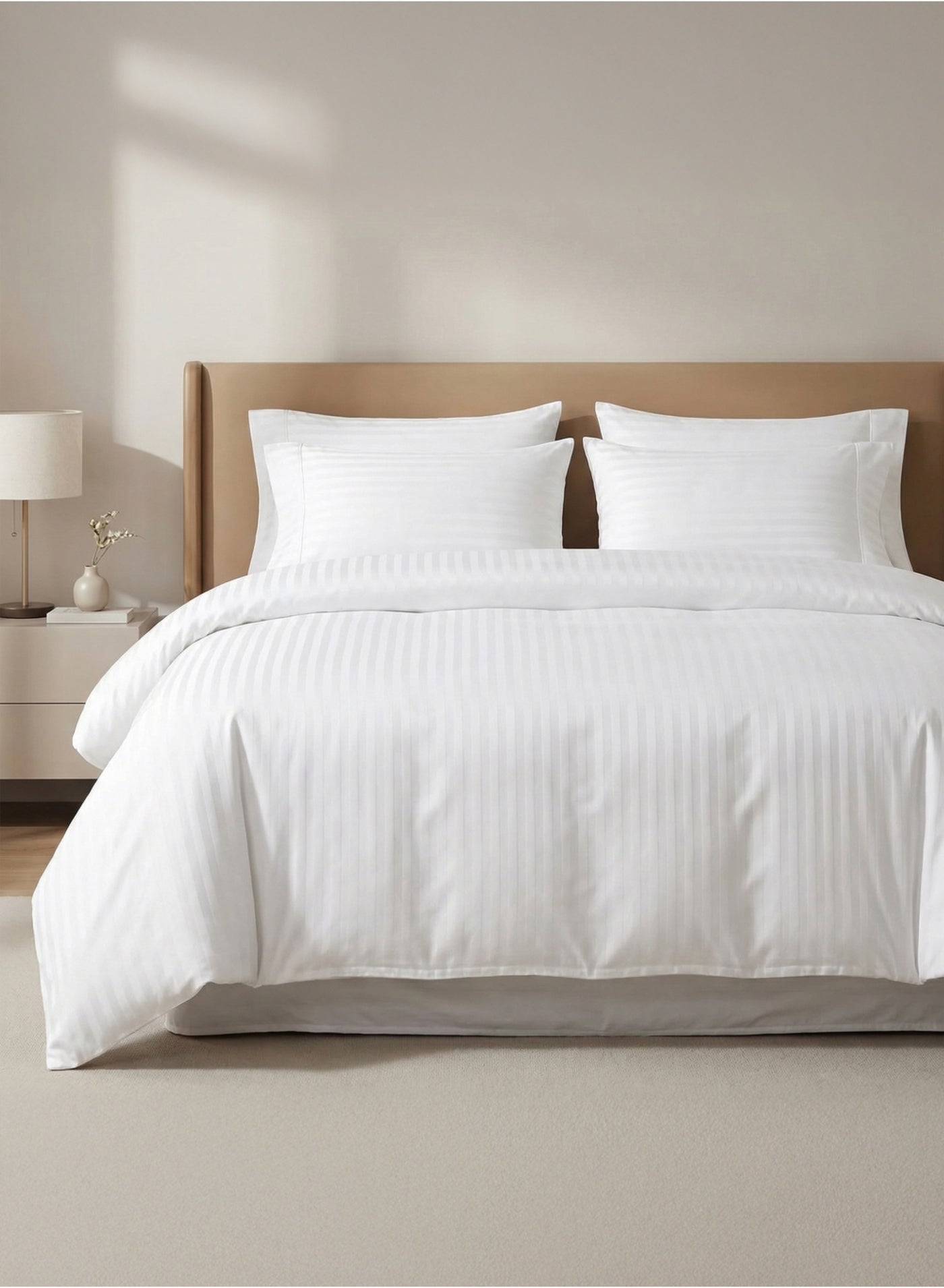 Premium Striped Duvet Set – 6-Piece White | Queen Size 200x160 cm | Ultra-Soft, Wrinkle-Resistant & Made in Dubai | Includes Duvet Cover, Fitted Sheet & 4 Pillowcases