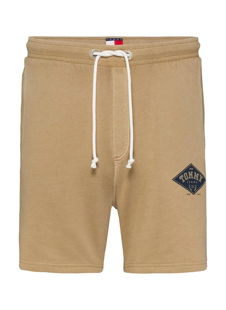 TOMMY JEANS Regular Fit Varsity Graphics Shorts