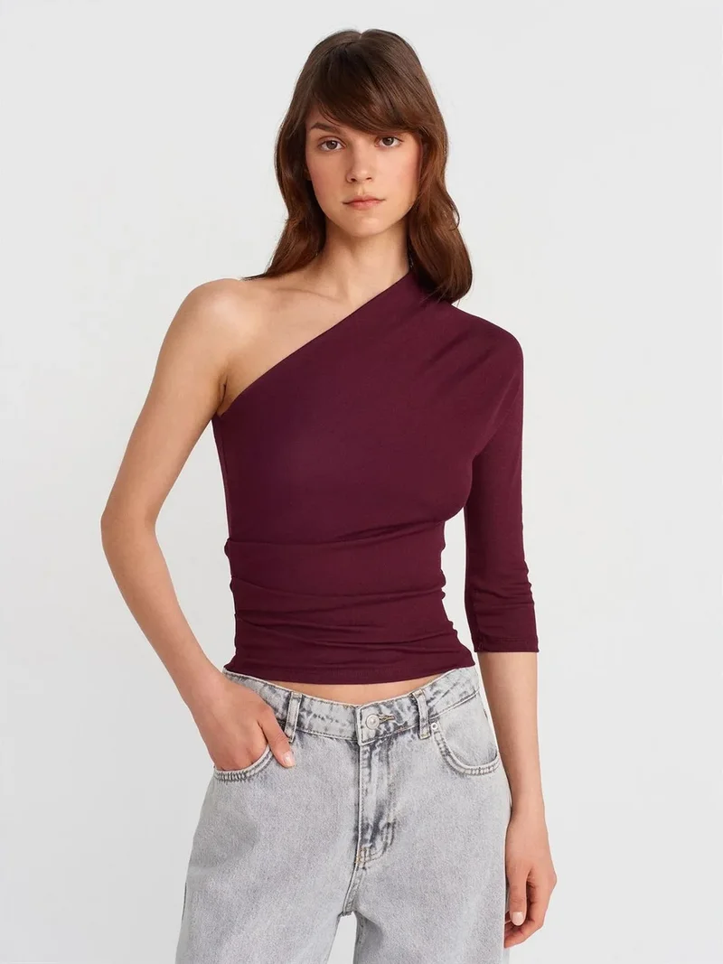 Dilvin DILVIN Off-shoulder Cut-out Slim-fit Blouse