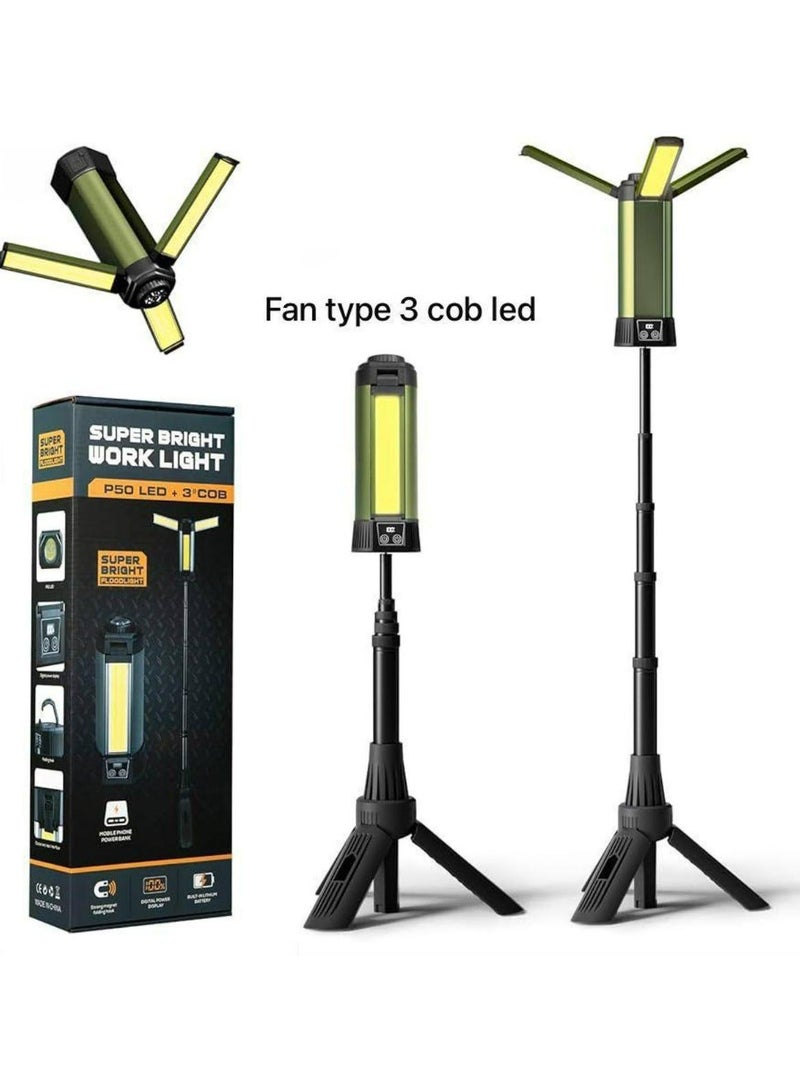مصباح التخييم Trio Beam Lite - مصباح ثلاثي القوائم قابل لإعادة الشحن بقوة 2000 لومن مع ألواح قابلة للتعديل وبطارية طاقة بسعة 6000 مللي أمبير - Image 1
