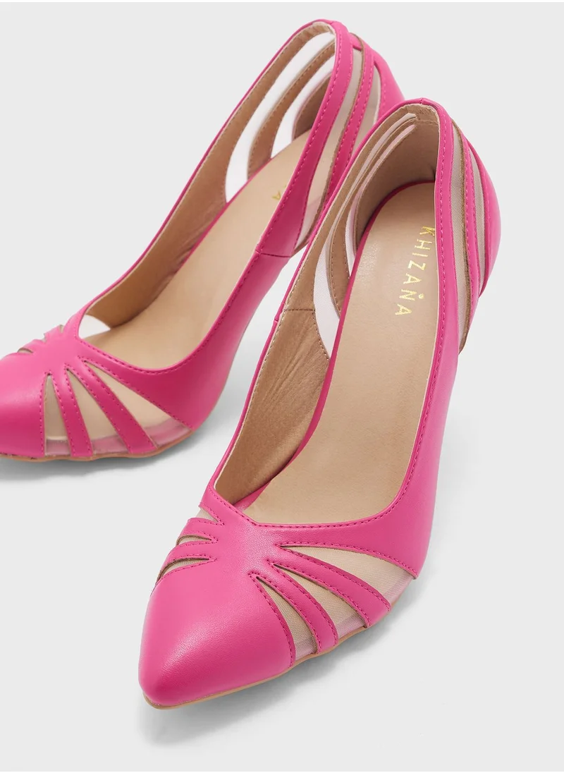 Khizana Cutout Detail Pointed Pump