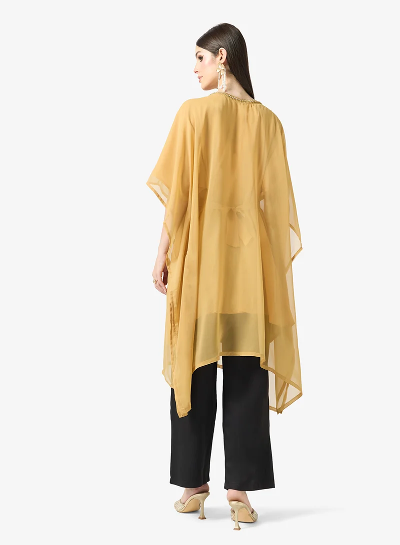 ارابيان كلوزيت Embroidered Round Neck Kaftan