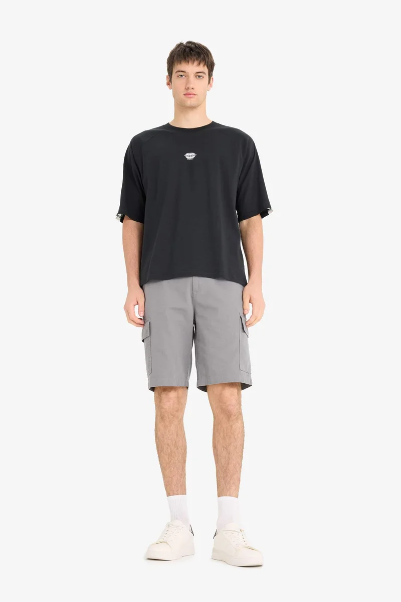 ديفاكتو Cotton Loose Fit Crew Neck Printed T-Shirt