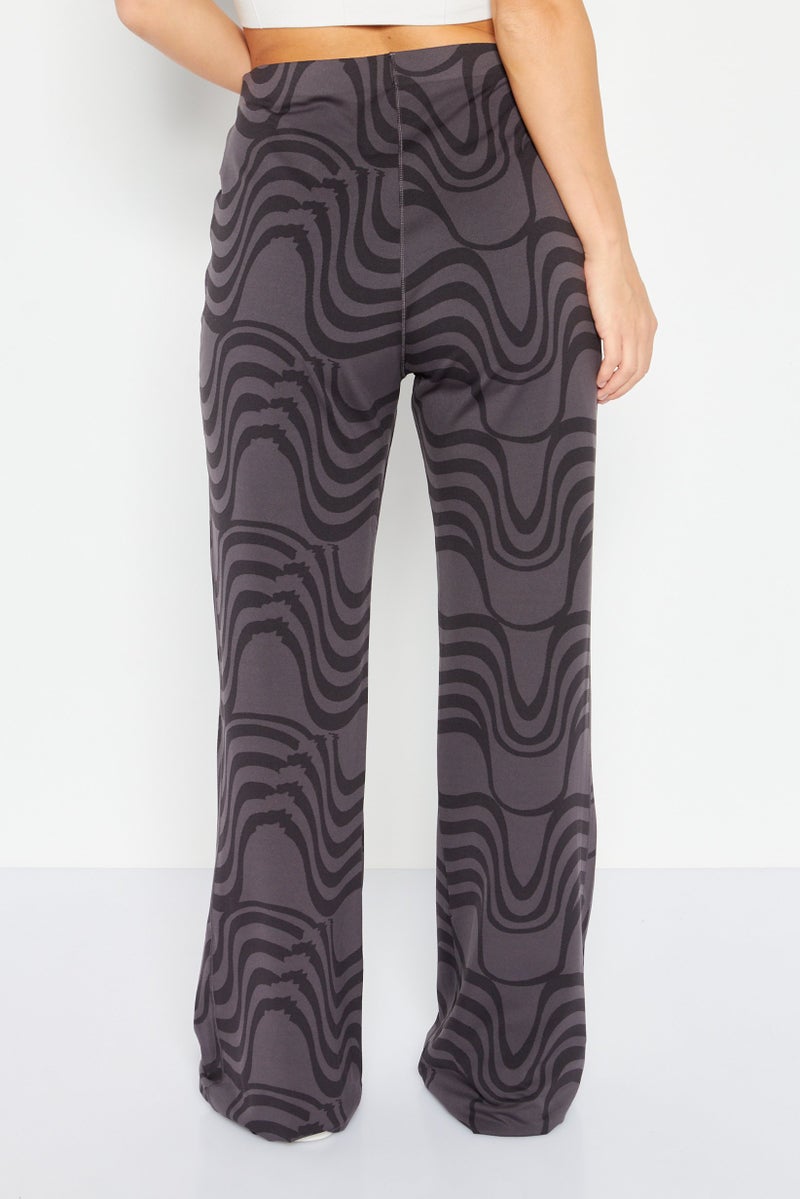 PUMA Women Sportswear Fit Embroidered Logo Training Pants, Grey Combo - Image 2