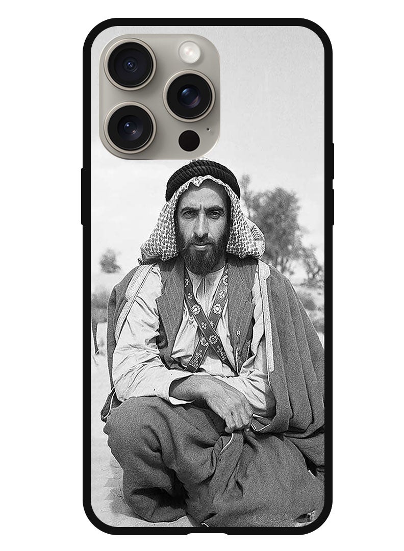 Theodor غطاء واقي مضاد للخدش ومقاوم للصدمات لجهاز iPhone 15 Pro Max الشيخ زايد جالس - Image 1