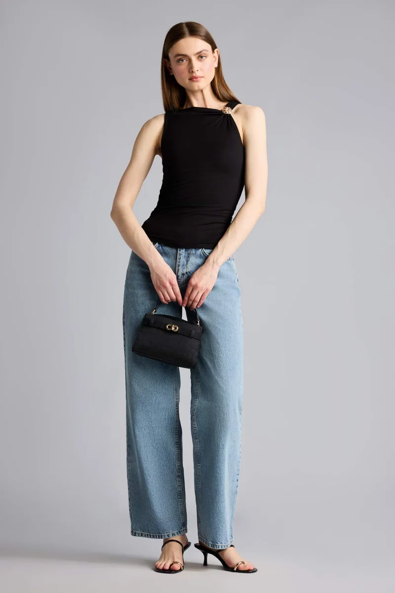 ديفاكتو Slim Fit Boat Collar Tank Top