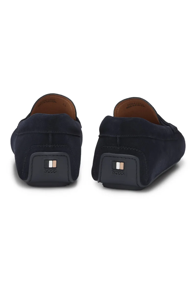 بوس لوفرز مونك جلد سويدي بتفاصيل بيني مصنوعة في البرتغال