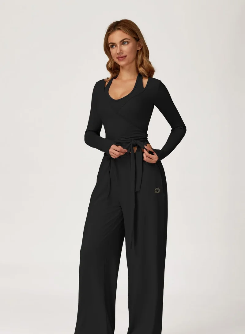 KAWN.YOGA Licorice Black 2 Piece Set Including a V-Neck Halter Bra And A Long-Sleeve Crop Top for Women | Best Price UAE