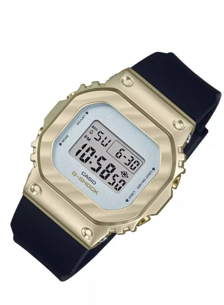 CASIO G-SHOCK women's watch GM-S5600BC-1DR - Image 2