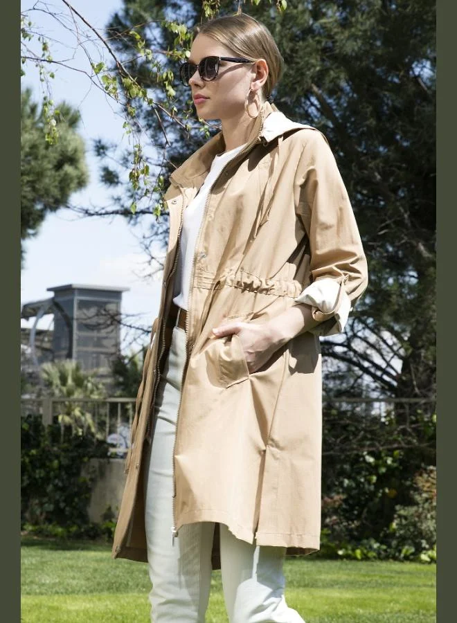 ليلا جاكيت نسائي ليلا بقصة عادية بغطاء رأس قابل للإزالة خفيف للمواسم