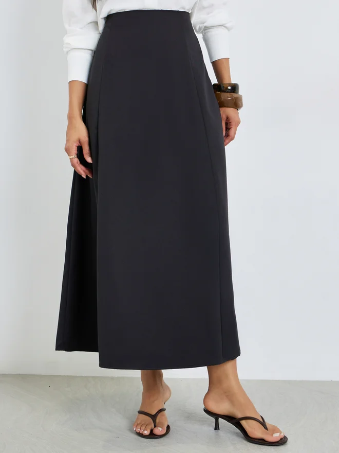 Styli Styli Black Solid A-Line Maxi Skirt