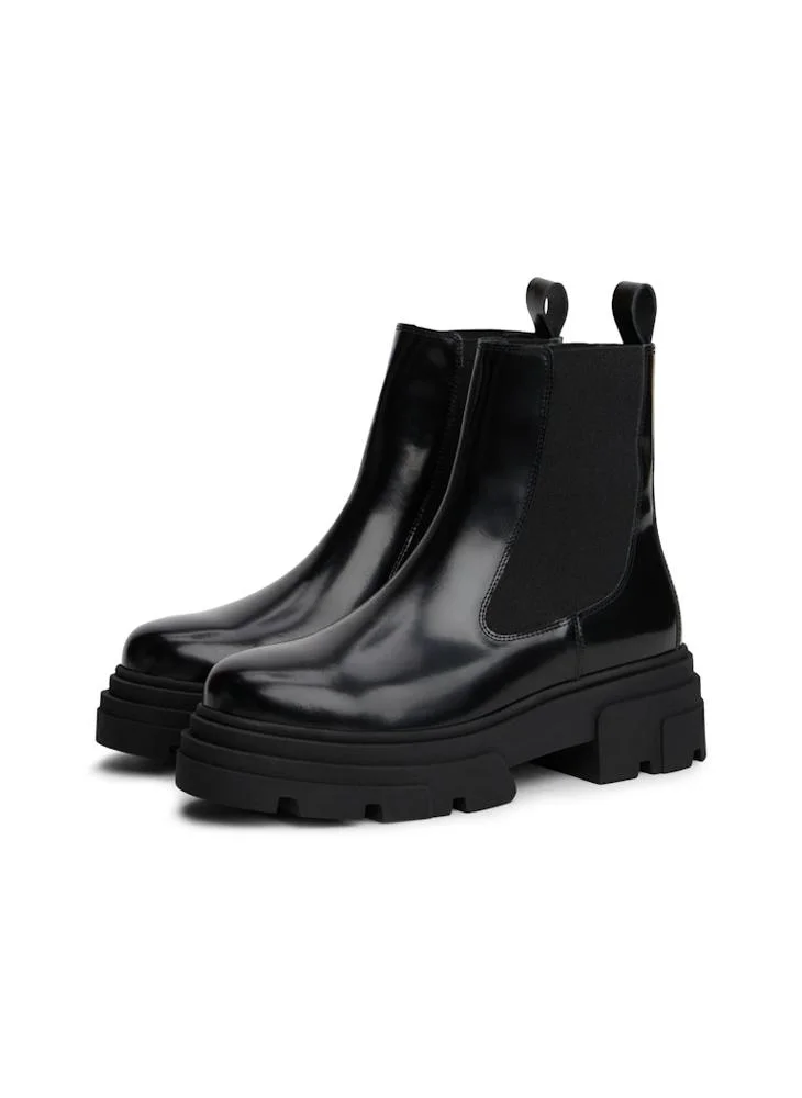 TOMMY HILFIGER Shiny Leather Cleat Chelsea Boots