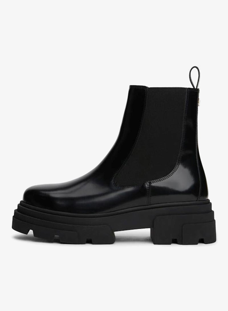 TOMMY HILFIGER Shiny Leather Chelsea Boots - Image 2