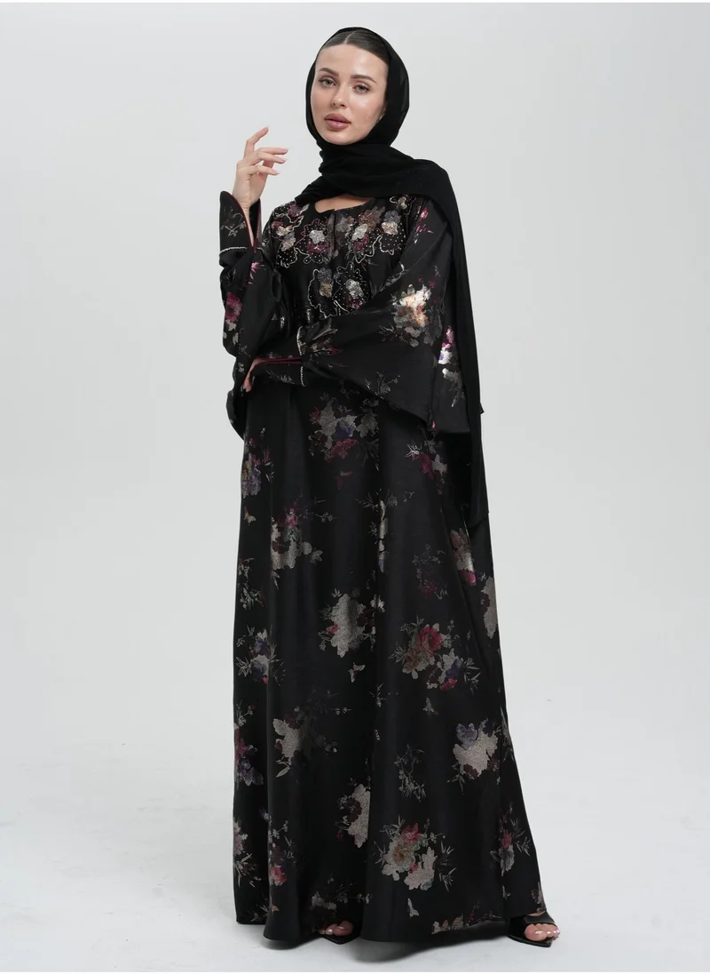 Meem by Mariyah Closed embellished Kaftaan