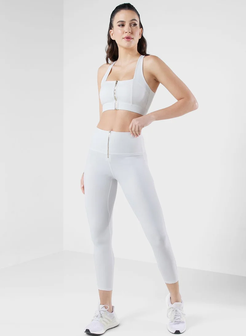 كون.يوغا Cross Back Sports Bra