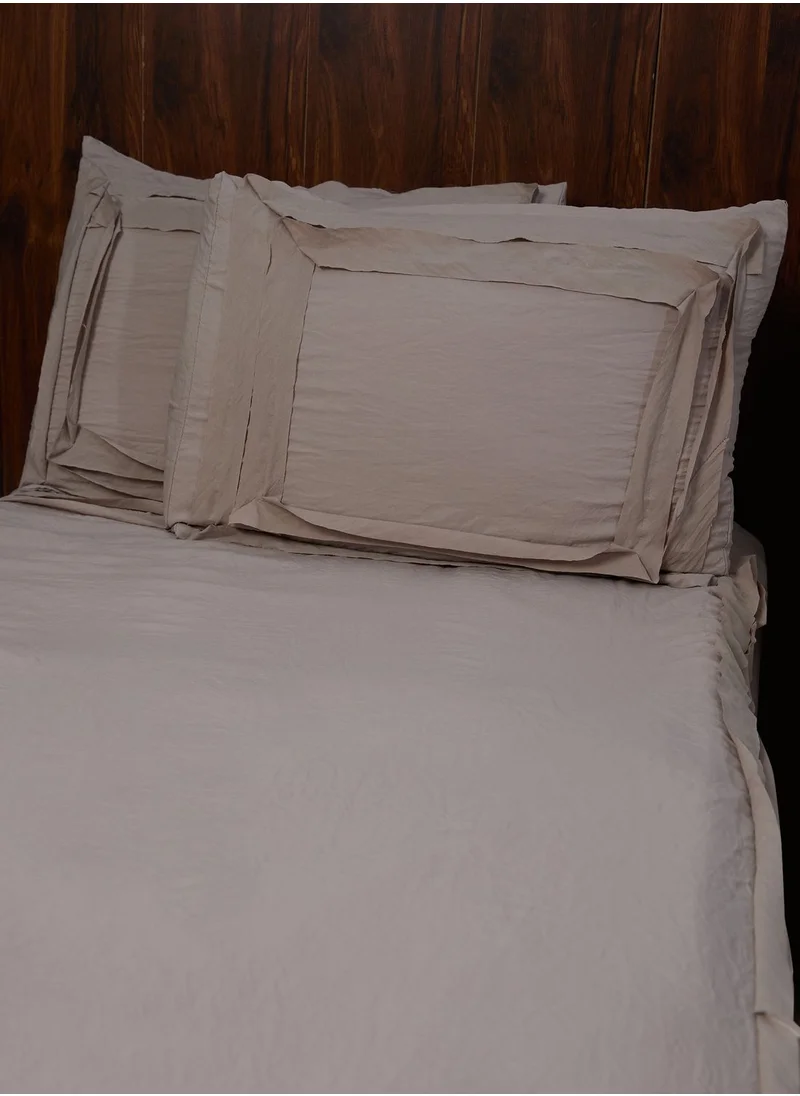 Noire Edit Broche Bedding Set